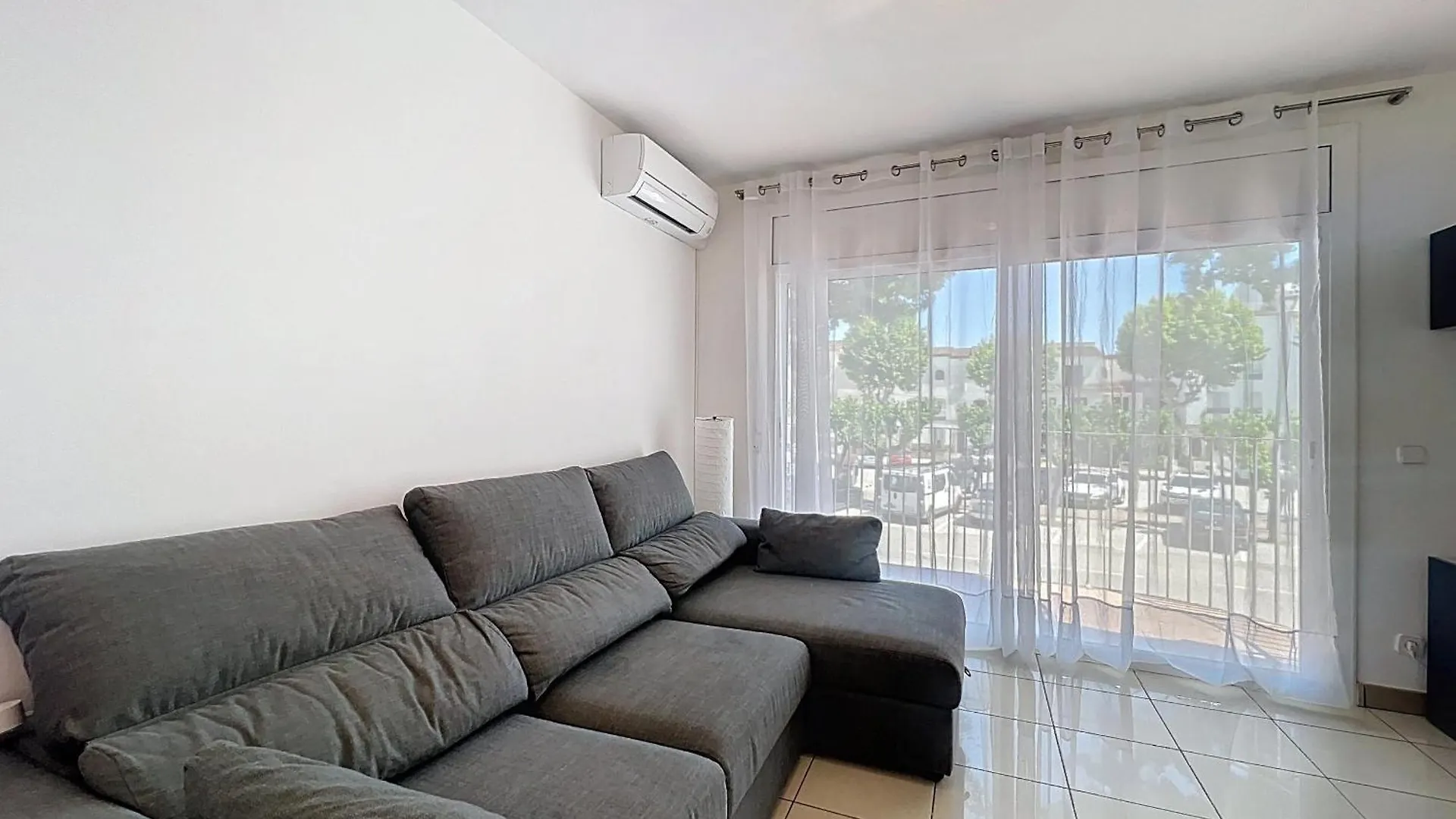 아파트 Poblat Tipic Piso Un Dormitorio Y Terraza 엠푸리아브라바
