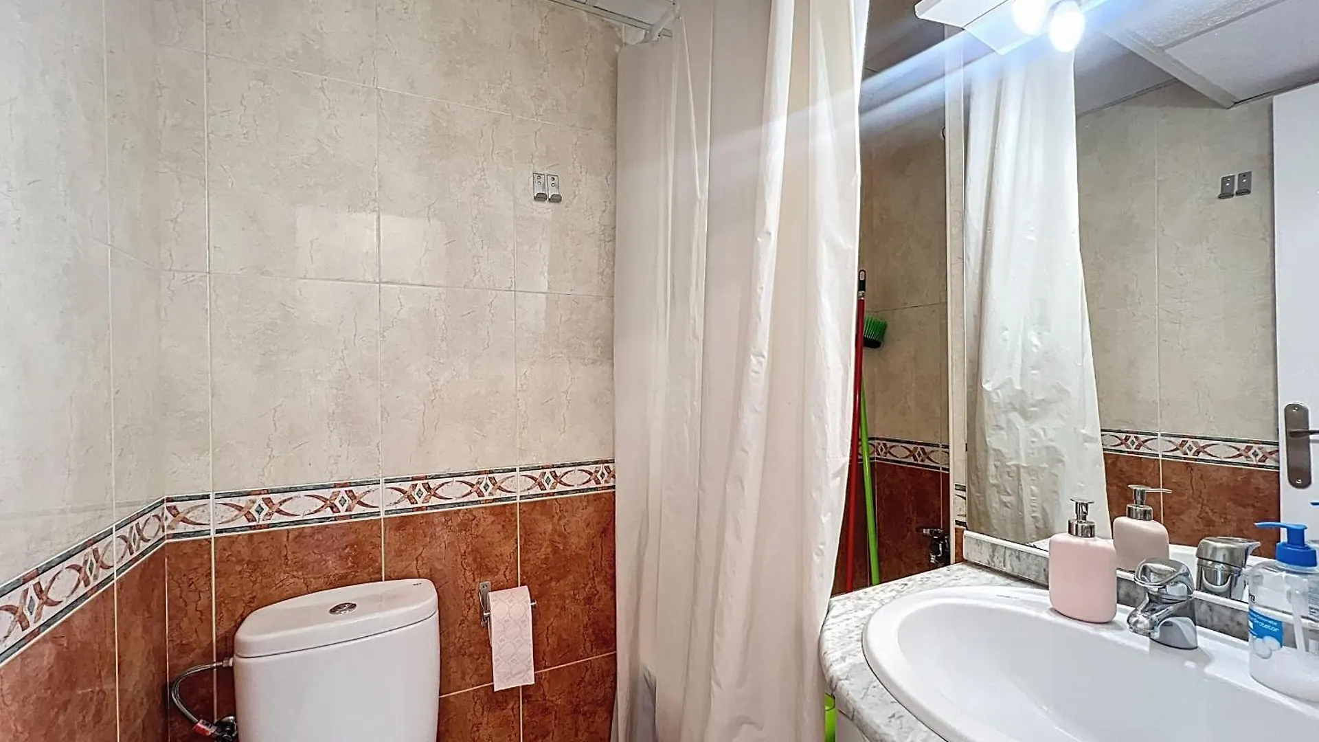 Poblat Tipic Piso Un Dormitorio Y Terraza 엠푸리아브라바