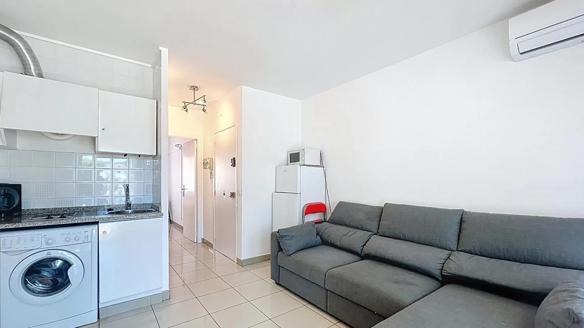Daire Poblat Tipic Piso Un Dormitorio Y Terraza Empuriabrava